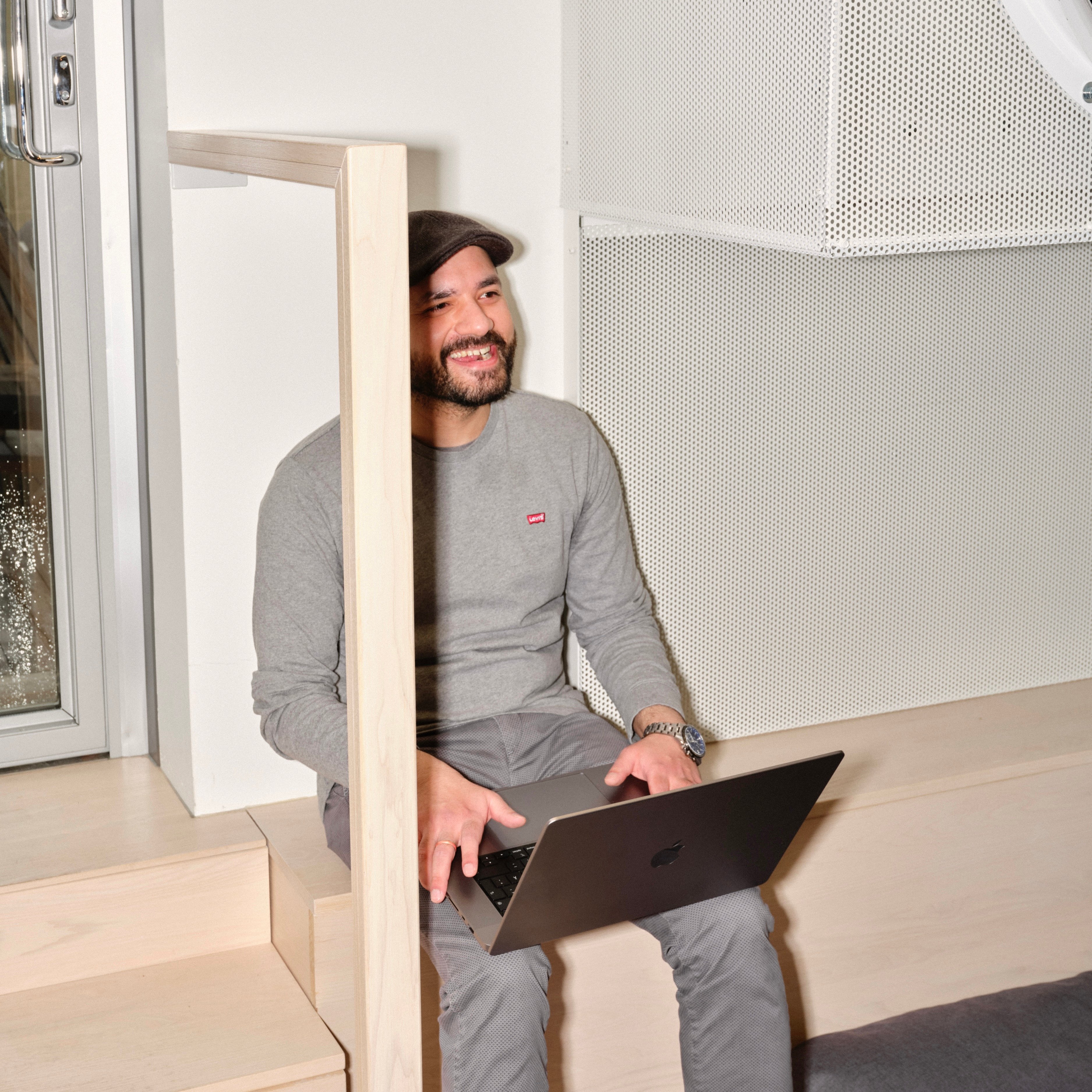 63A487A8-C76D-490A-94A6-C6299E509455_1_201_a